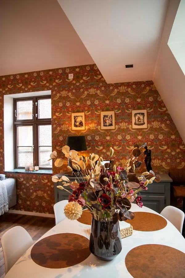 Luxury Apartment In Bergen\'S Gastronomic District contacts